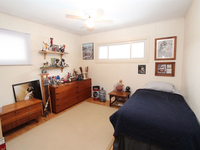 23 Crescent Road Lake Zurich, IL 60047 - Photo 15 of 18 a living room with furniture and a window