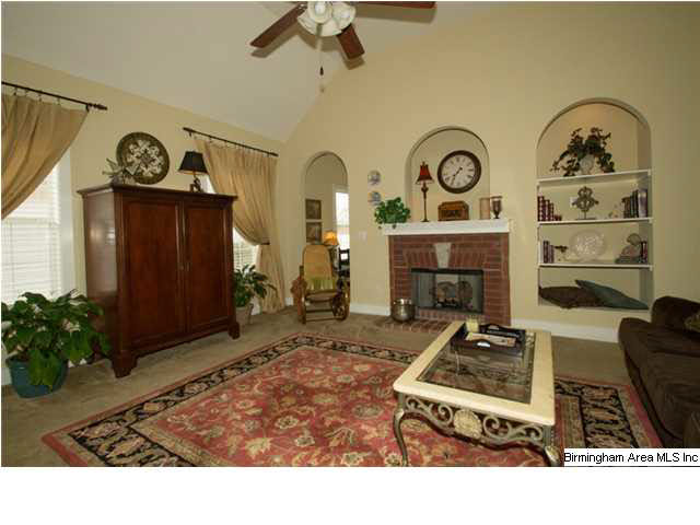 4915 Owens Loop Bessemer, AL 35022 - Photo 6 of 25