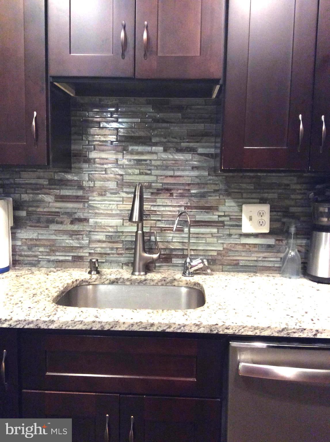 123 Willow Place Sterling, VA 20164 - Photo 15 of 31