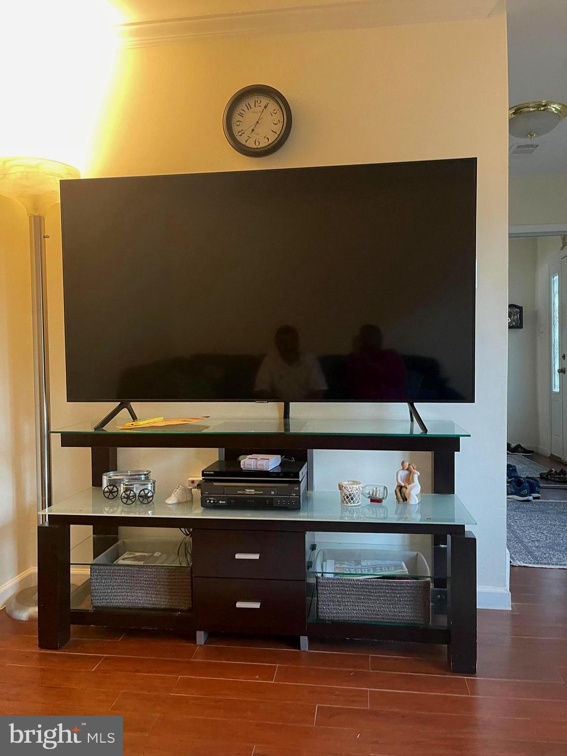 123 Willow Place Sterling, VA 20164 - Photo 5 of 31