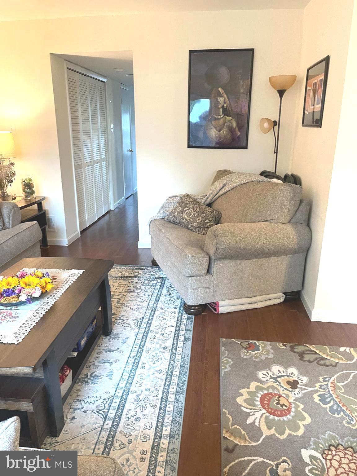 123 Willow Place Sterling, VA 20164 - Photo 9 of 31 Living room off hallway area