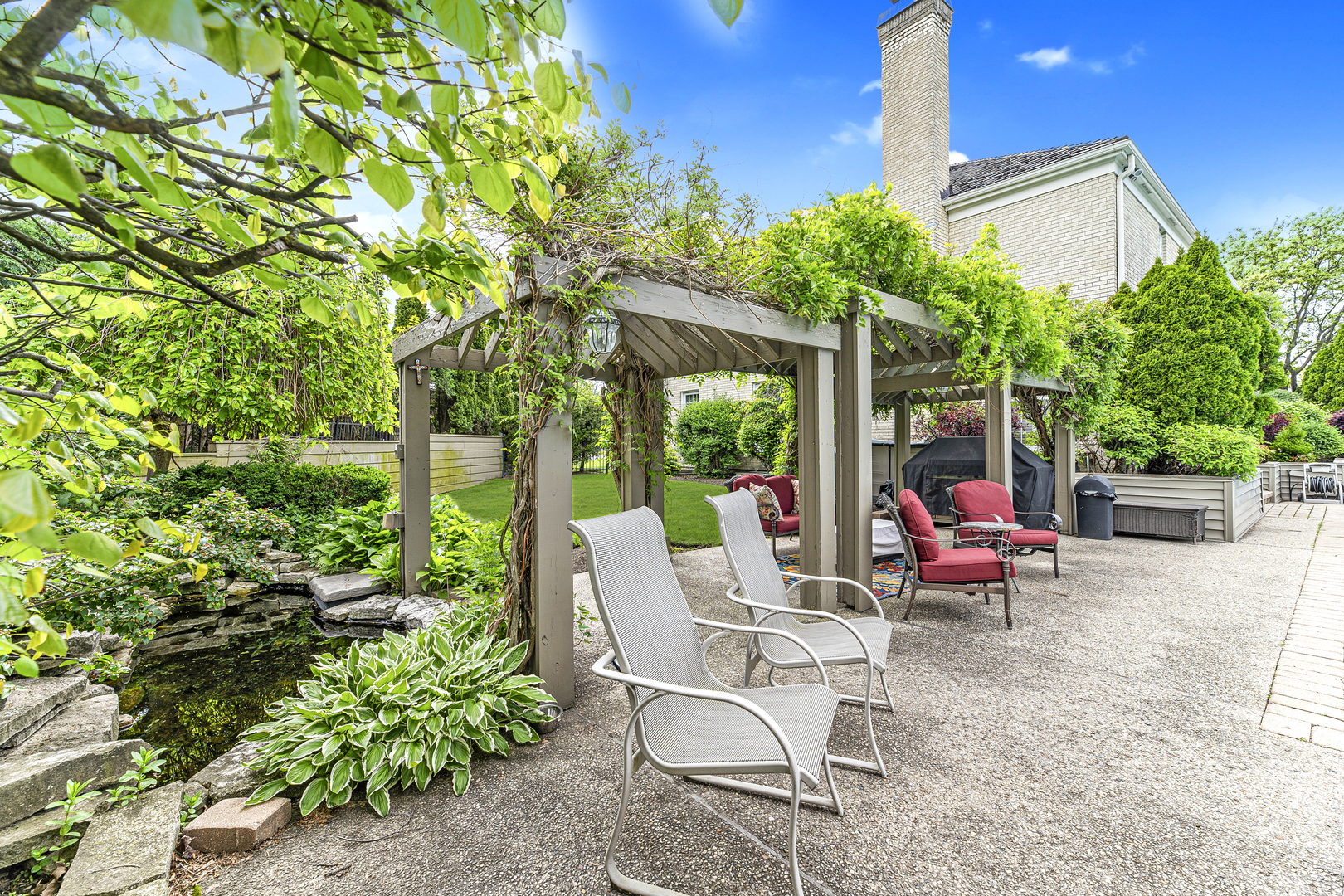 2308 Indian Ridge Drive Glenview, IL 60026 - Photo 51 of 60 a view of a lounge chair in the garden