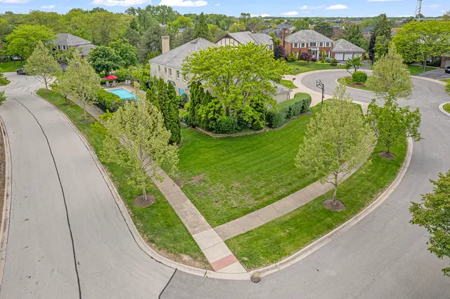 $1,149,000 | 2308 Indian Ridge Drive, Glenview, IL 60026
