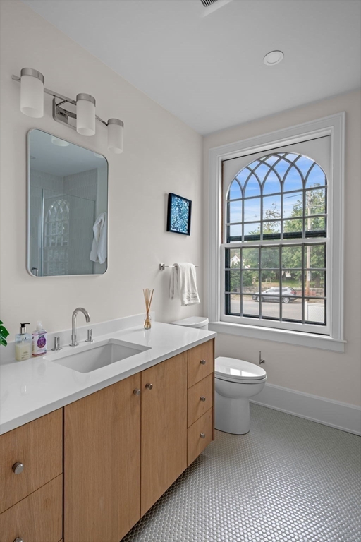 132-134 Elm Street, Unit 132 Marblehead, MA 01945 - Photo 13 of 32