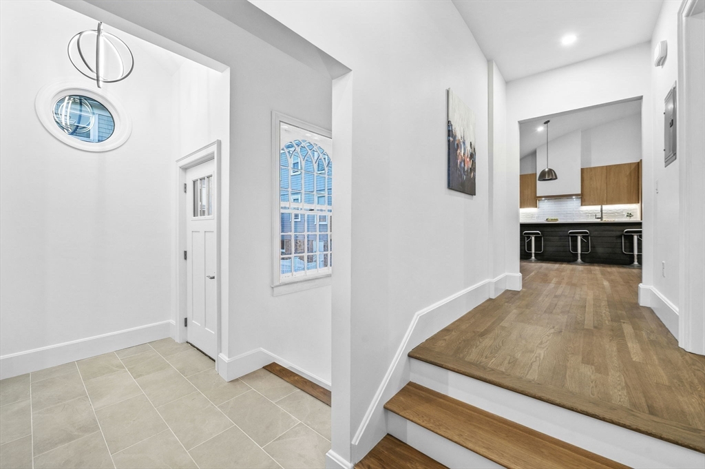 132-134 Elm Street, Unit 132 Marblehead, MA 01945 - Photo 14 of 32
