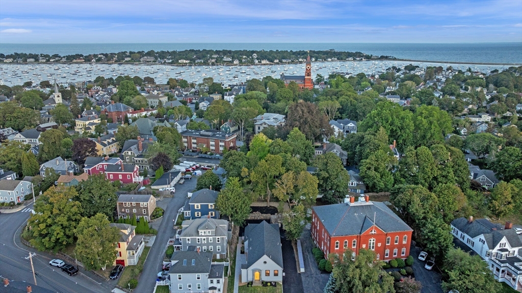 132-134 Elm Street, Unit 132 Marblehead, MA 01945 - Photo 29 of 32