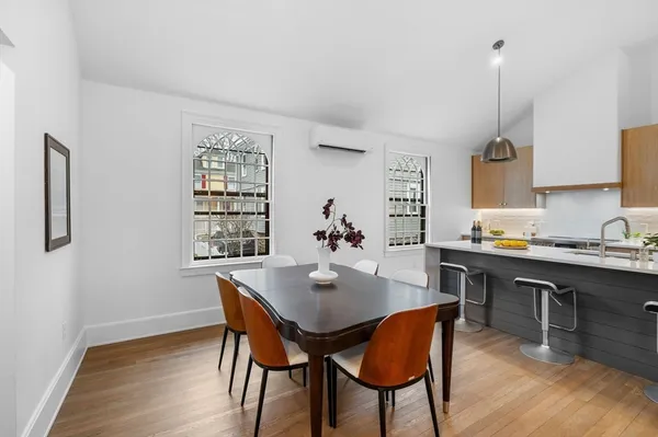 $1,229,000 | 132-134 Elm Street, Unit 132, Marblehead, MA 01945