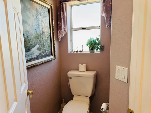 $2,200 | 2057 Sandtrap Lane, Fort Mohave, AZ 86426