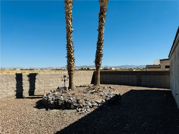 $2,200 | 2057 Sandtrap Lane, Fort Mohave, AZ 86426