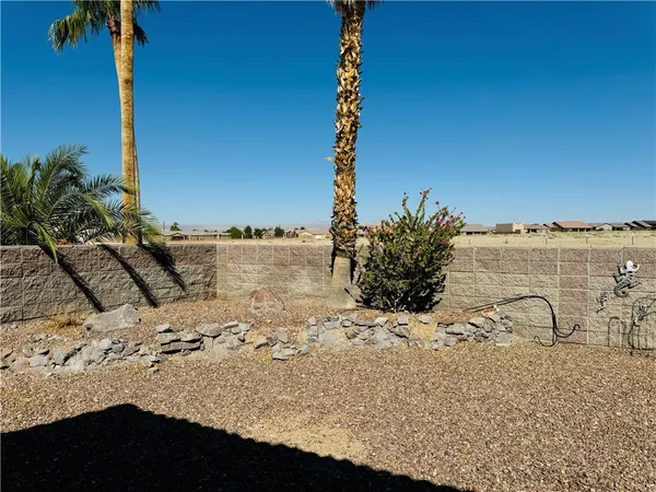 $2,200 | 2057 Sandtrap Lane, Fort Mohave, AZ 86426
