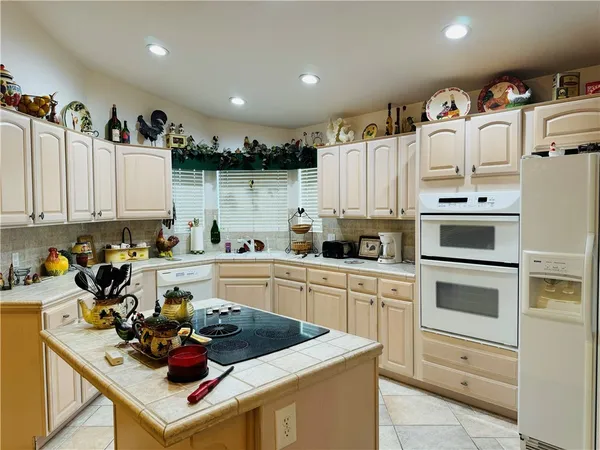 $2,200 | 2057 Sandtrap Lane, Fort Mohave, AZ 86426