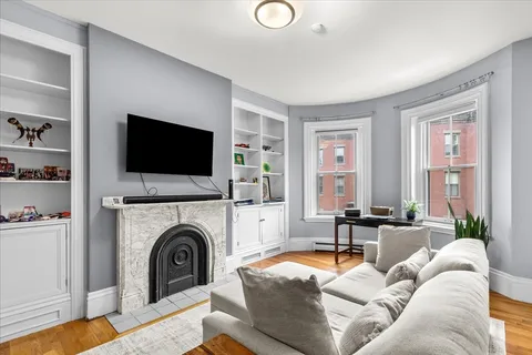 $4,200 | 93 Pembroke Street, Unit 2, Boston, MA 02118