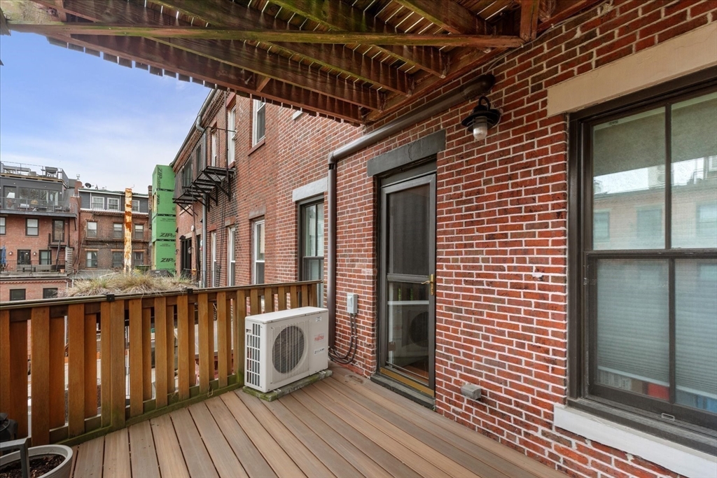 93 Pembroke Street, Unit 2 Boston, MA 02118 - Photo 11 of 14