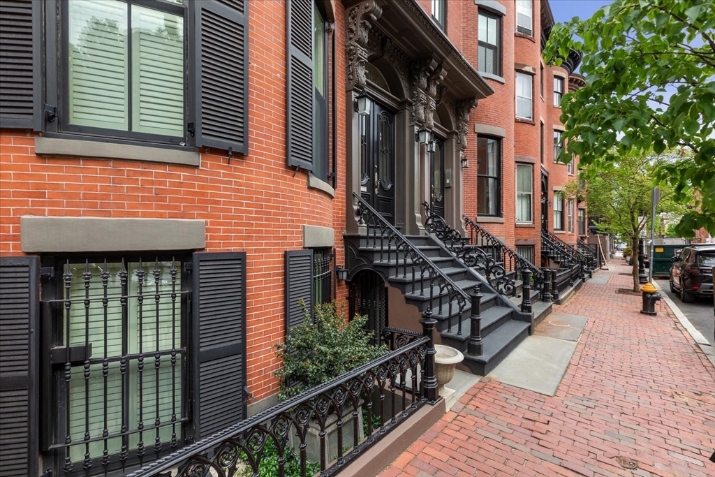 93 Pembroke Street, Unit 2 Boston, MA 02118 - Photo 14 of 14
