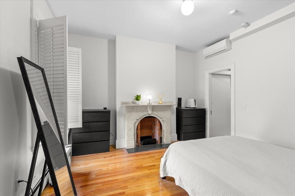 93 Pembroke Street, Unit 2 Boston, MA 02118 - Photo 9 of 14