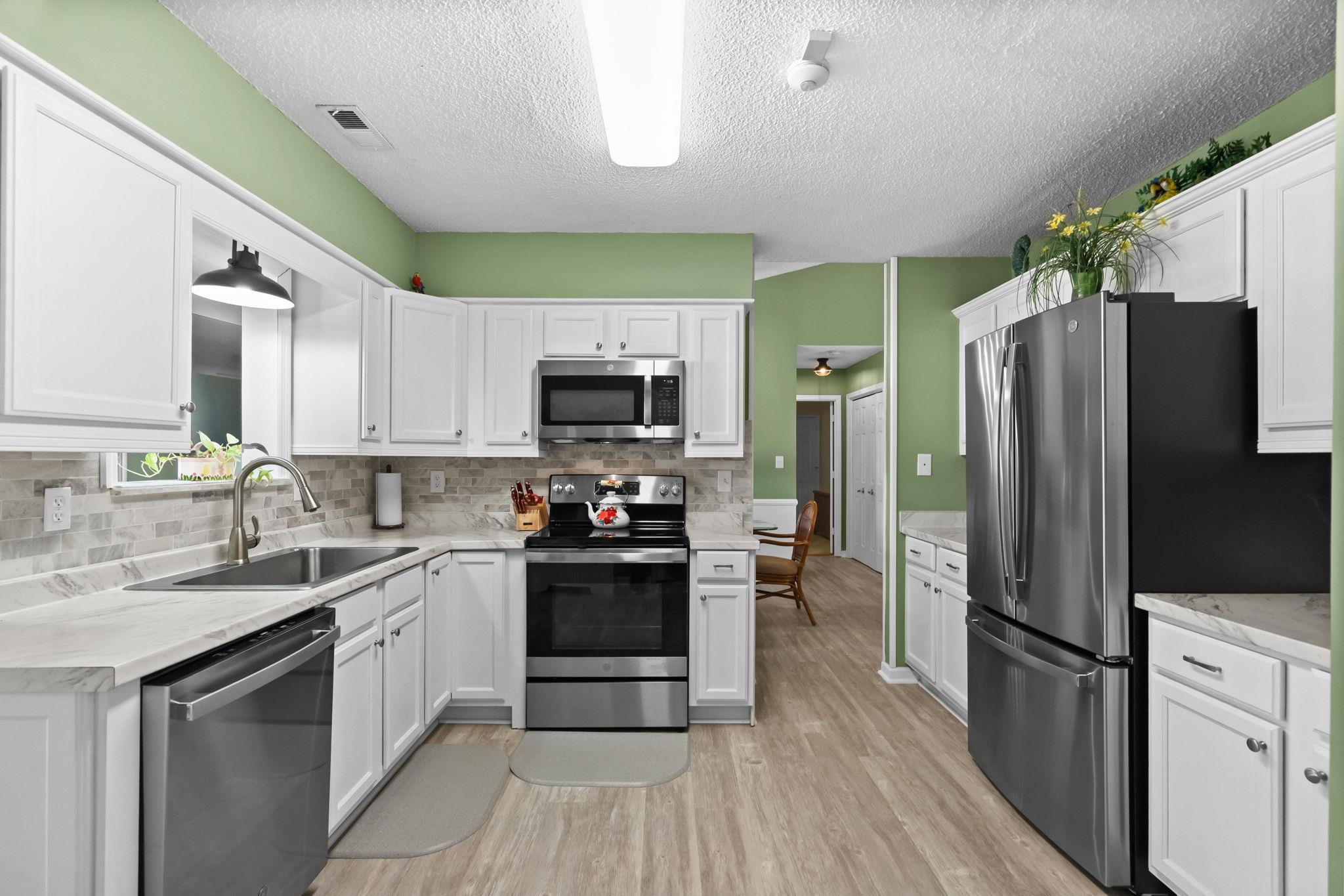 1109 Fox Sparrow Drive Murrells Inlet, SC 29576 - Photo 7 of 34