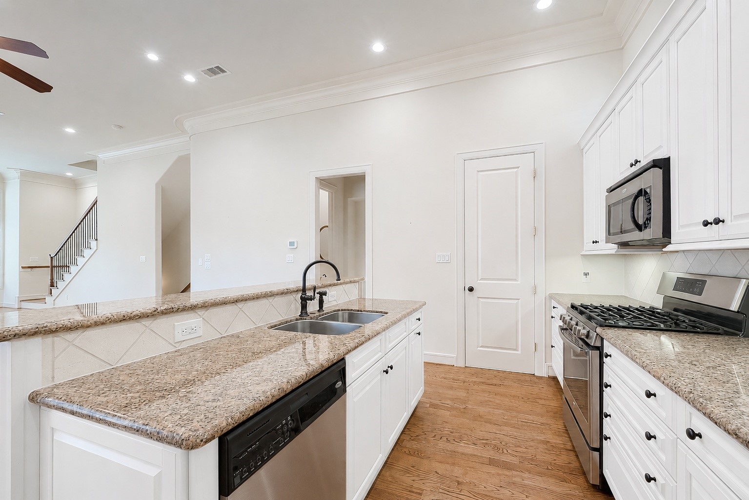 1804 Haddon Street Houston, TX 77019 - Photo 23 of 50