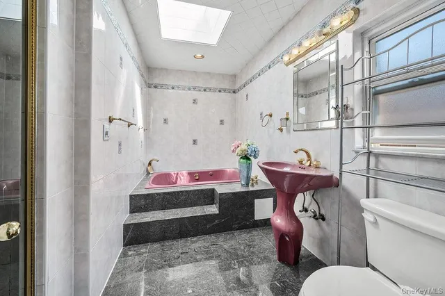 $1,460,000 | 222-60 Birmington Parkway | Bayside