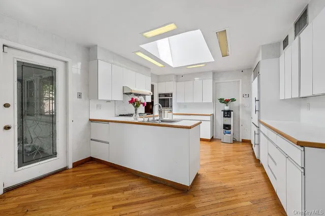 $1,460,000 | 222-60 Birmington Parkway | Bayside