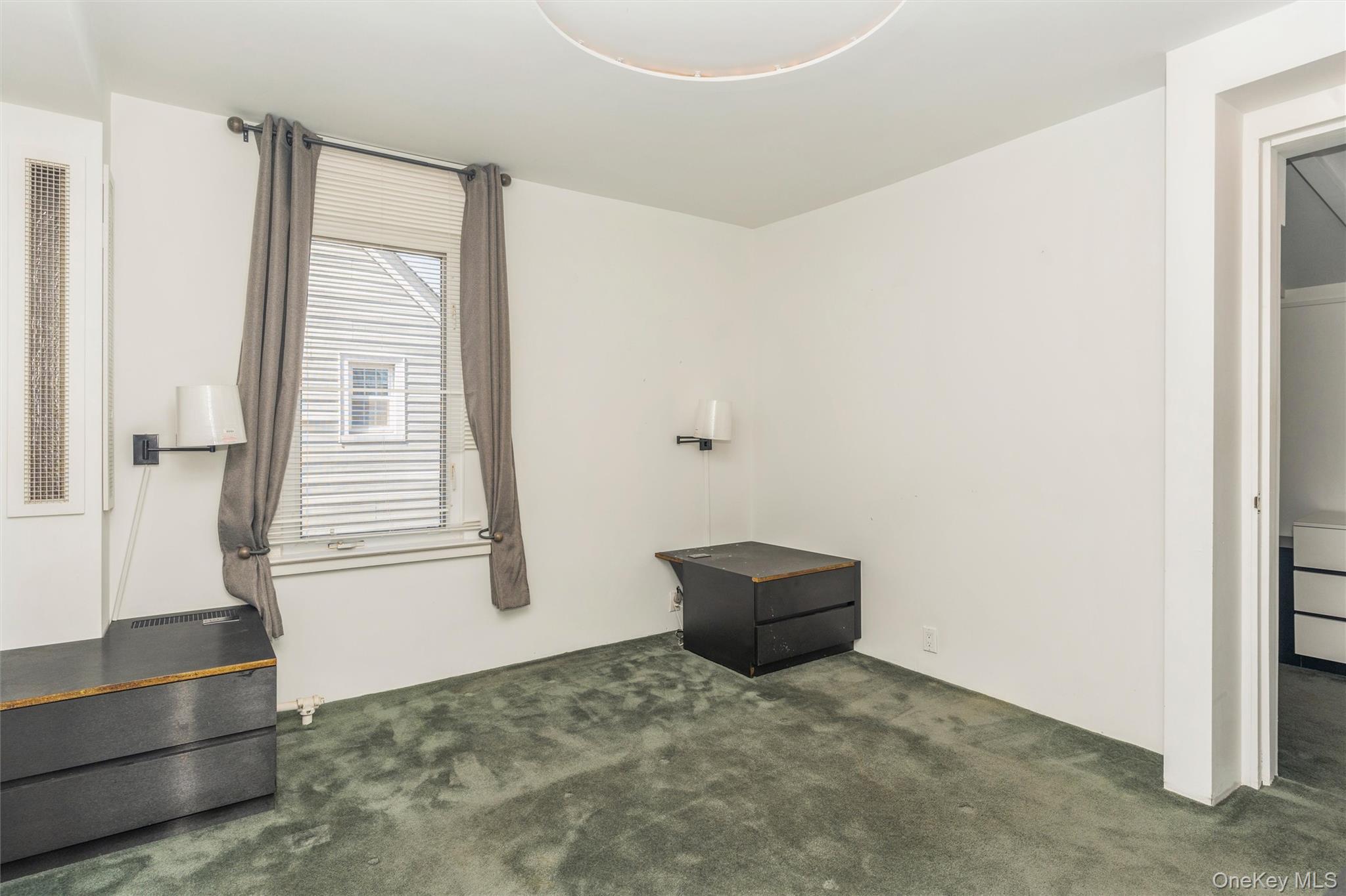 33 Carstairs Road Valley Stream, NY 11581 - Photo 12 of 31
