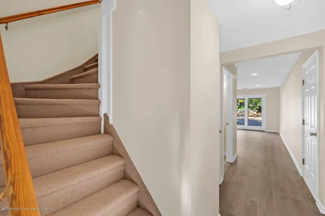 $3,950 | 800 Navesink River Road, Rumson, NJ 07760