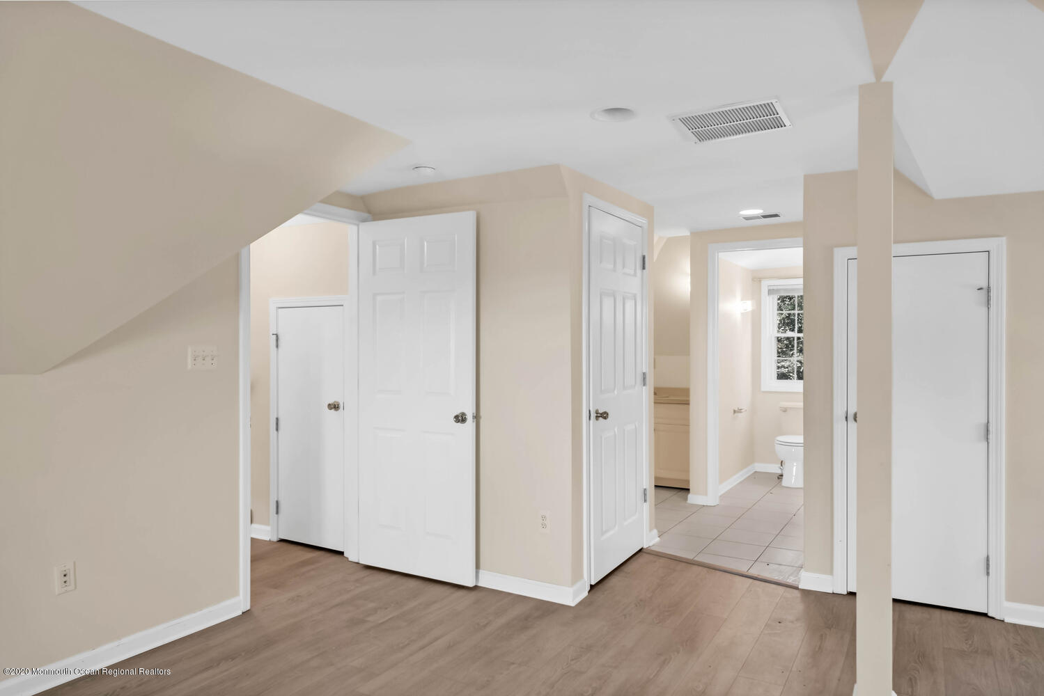 800 Navesink River Road Rumson, NJ 07760 - Photo 21 of 34 800 Navesink River Rd Rumson-large-034-0