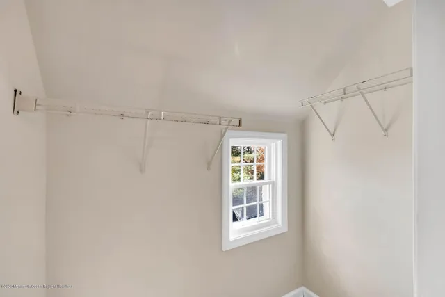 $3,950 | 800 Navesink River Road, Rumson, NJ 07760