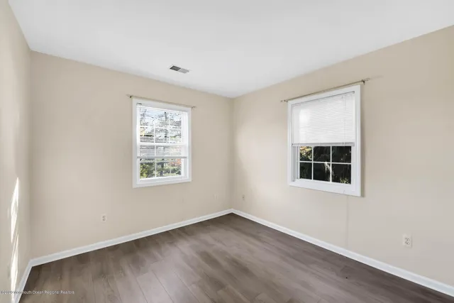 $3,950 | 800 Navesink River Road, Rumson, NJ 07760