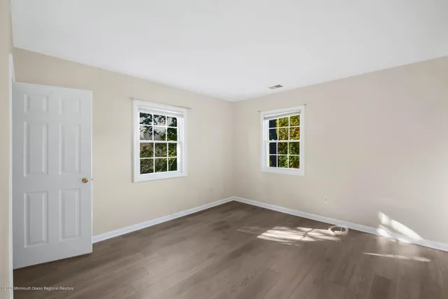 $3,950 | 800 Navesink River Road, Rumson, NJ 07760