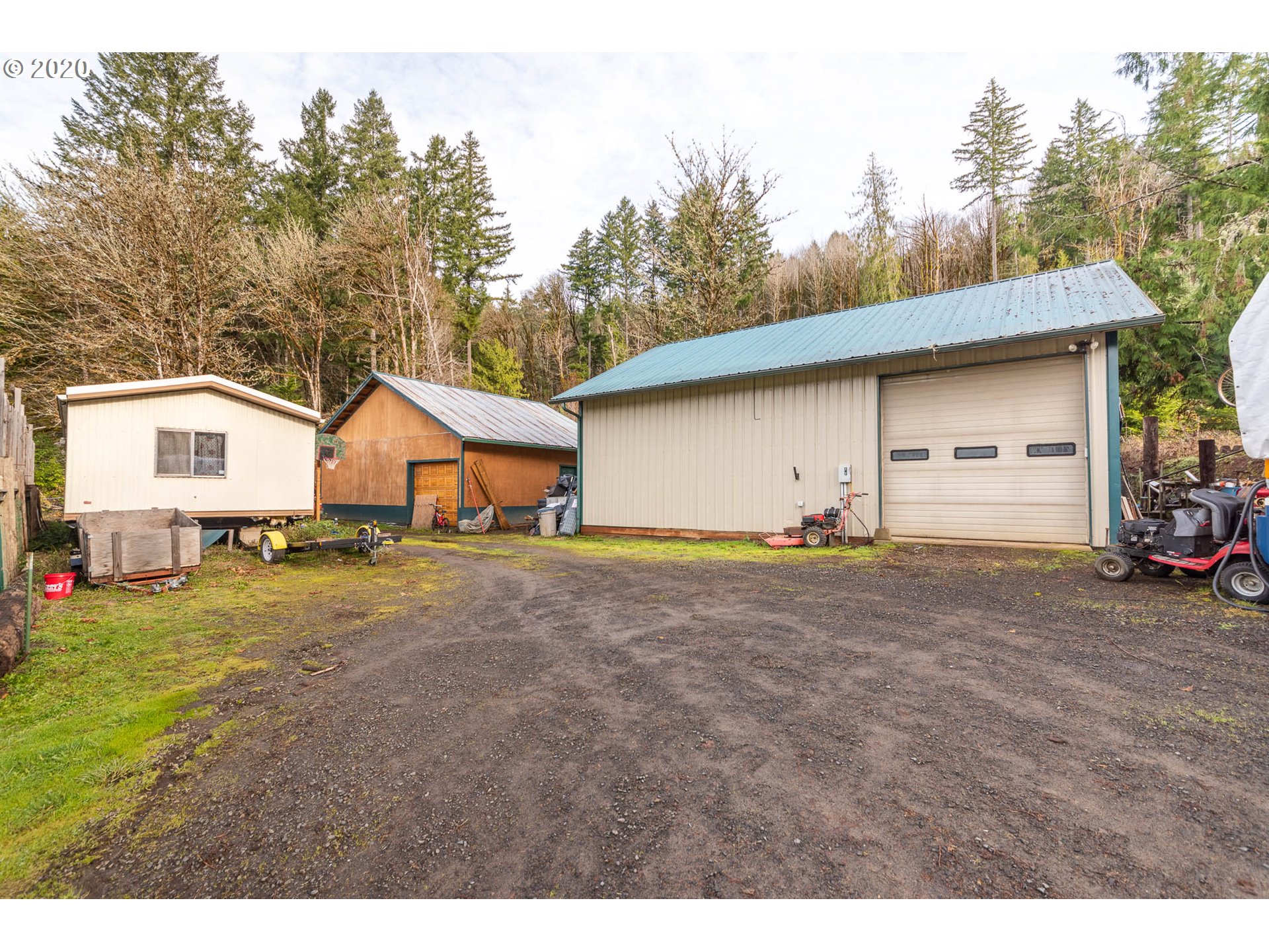94039 Horton Road Blachly, OR 97412 - Photo 12 of 29 Gallery Image 12