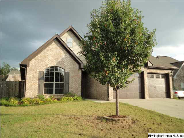 1045 Emerald Ridge Drive Calera, AL 35040 - Photo 2 of 28