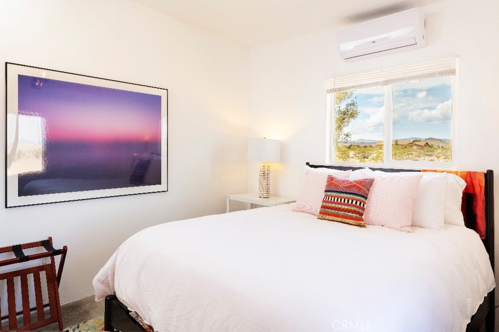 55628 Eureka Road Yucca Valley, CA 92284 - Photo 9 of 36