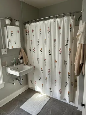 $1,700 | 77 Western Avenue, Morristown, NJ 07960