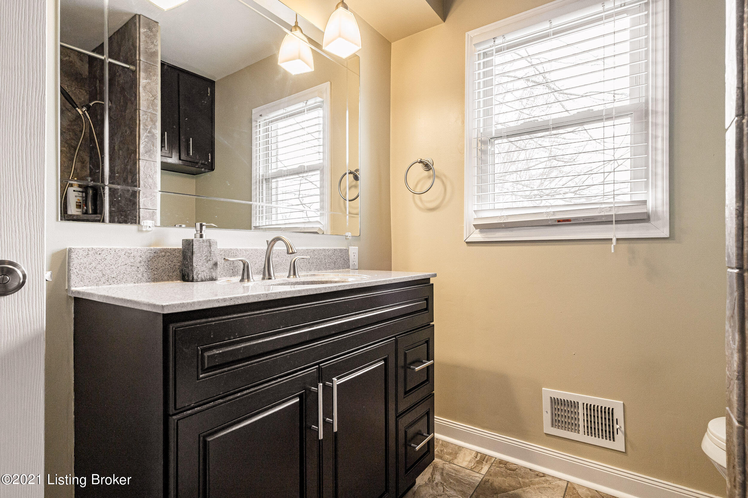 7404 Ridan Way Louisville, KY 40214 - Photo 23 of 55 7404 Ridan Way-40