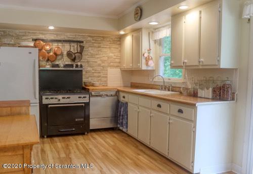1103 Scott Road Clarks Summit, PA 18411 - Photo 7 of 20 Gallery Image 7