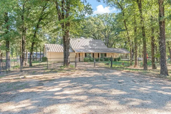 $599,000 | 753 County Road 3617, Edgewood, TX 75117