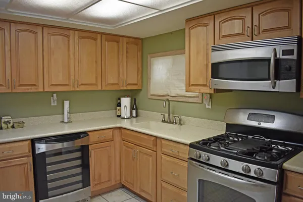 $439,900 | 20 West Dory Drive, Little Egg Harbor, NJ 08087