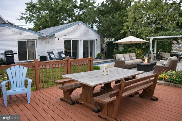 $439,900 | 20 West Dory Drive, Little Egg Harbor, NJ 08087