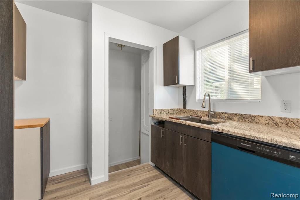 8634 Burt Road Detroit, MI 48228 - Photo 10 of 25 Gallery Image 10