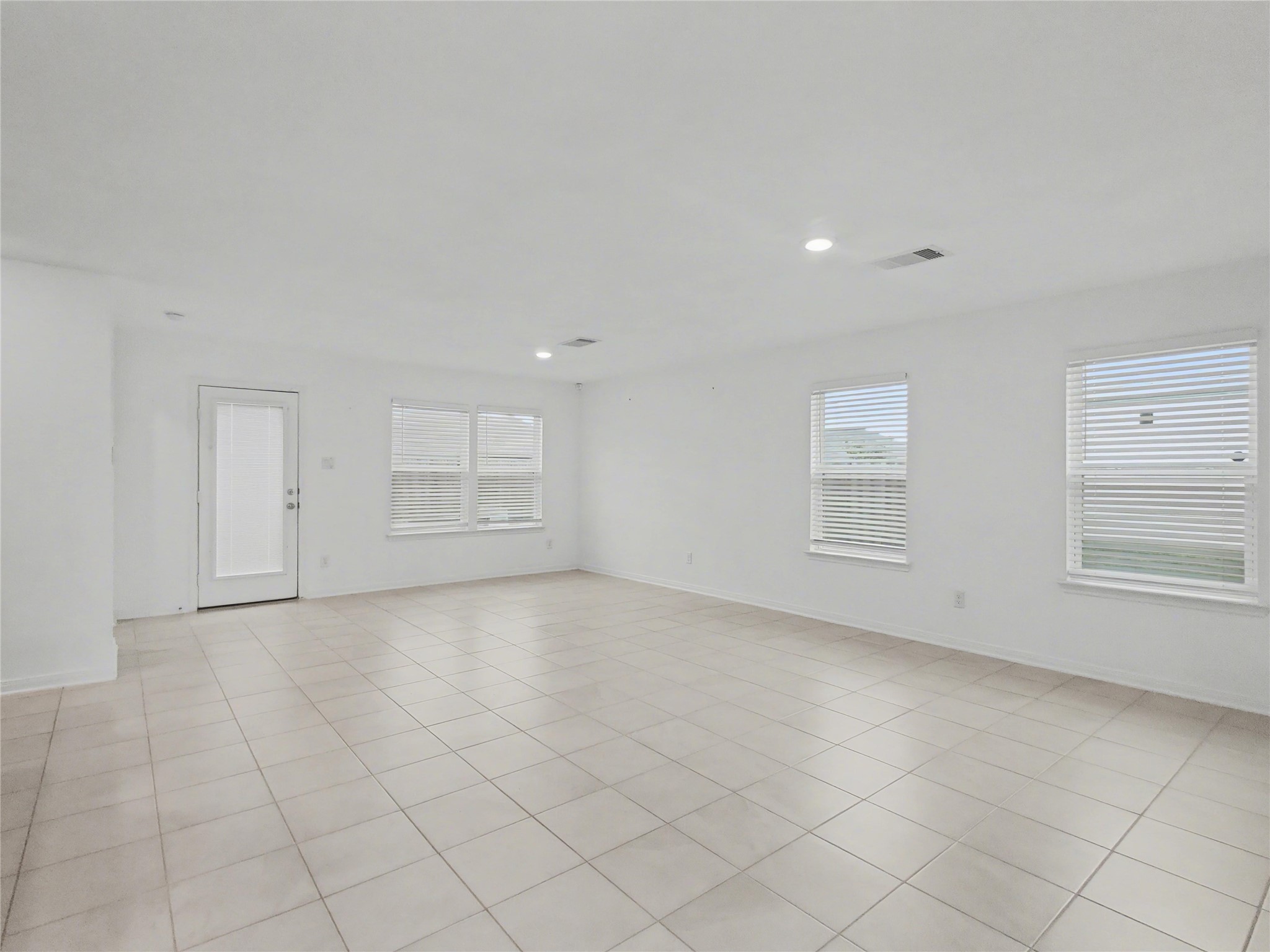 1310 Cardinal Trail La Marque, TX 77568 - Photo 3 of 15