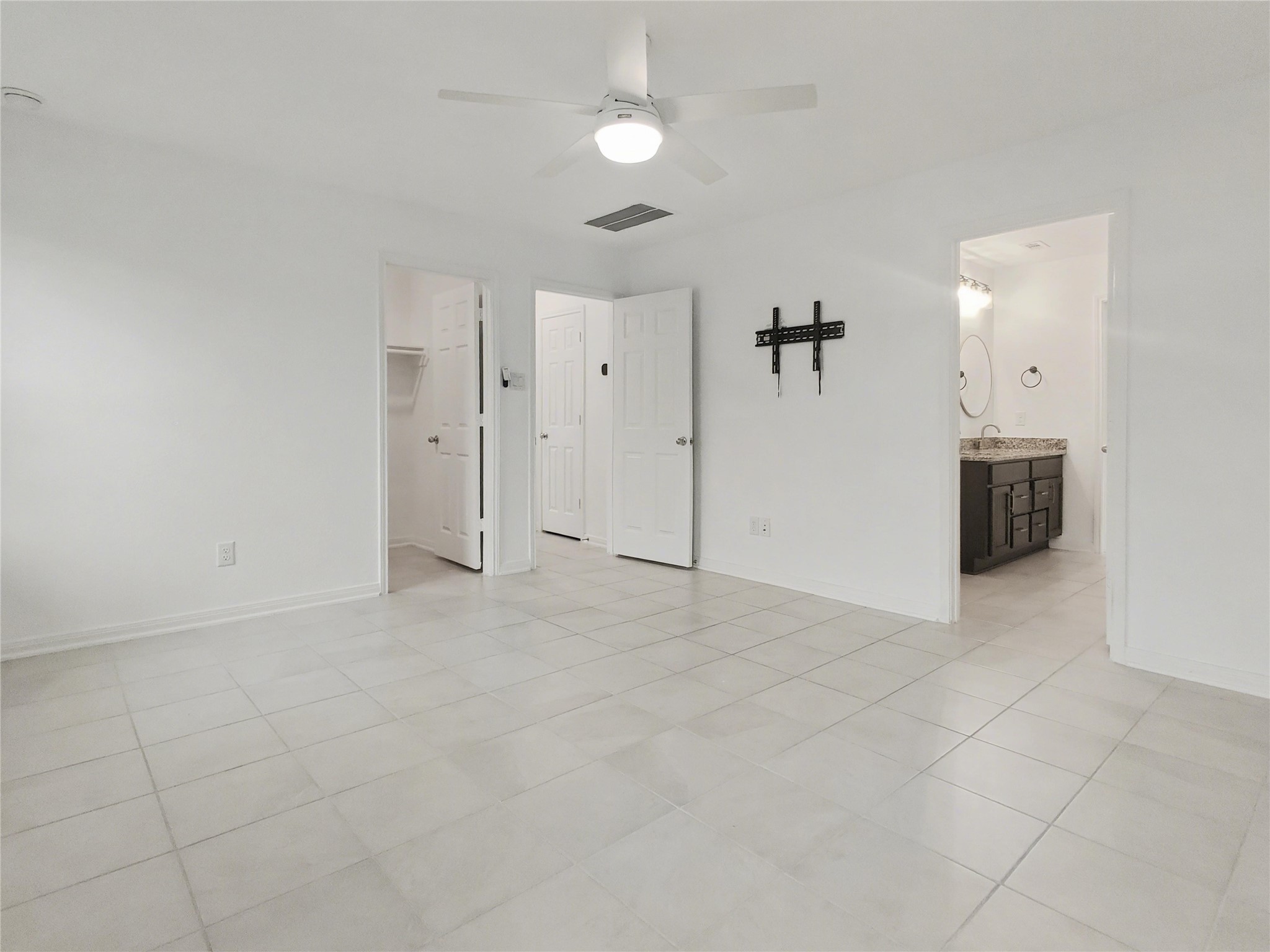 1310 Cardinal Trail La Marque, TX 77568 - Photo 8 of 15