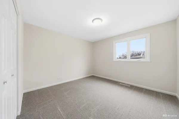 $417,000 | 15118 Hillside Avenue, Oak Forest, IL 60452