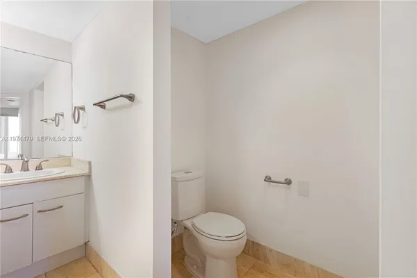 $4,800 | The Point at the Waterways, Aventura, FL 33180