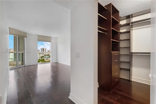 $4,800 | The Point at the Waterways, Aventura, FL 33180