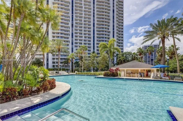 $4,800 | The Point at the Waterways, Aventura, FL 33180