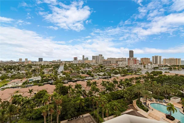 $4,800 | The Point at the Waterways, Aventura, FL 33180
