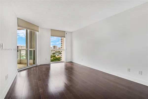 $4,800 | The Point at the Waterways, Aventura, FL 33180