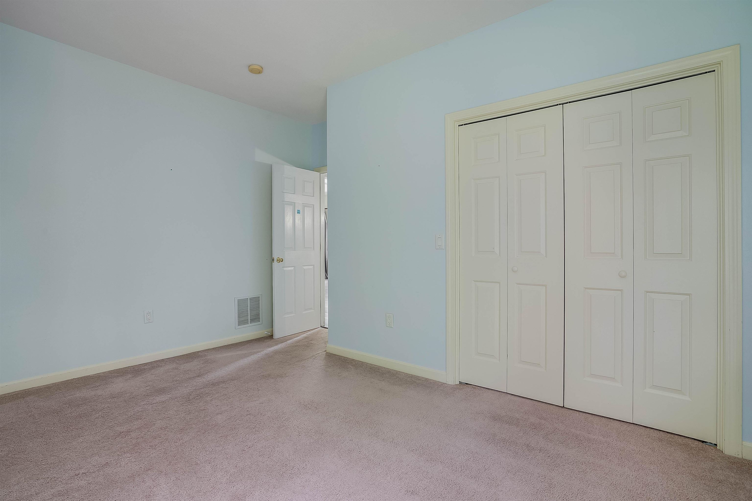 19 Craine Road Hampstead, NH 03826 - Photo 9 of 38