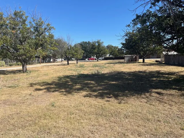 $22,000 | 120 West Shore Drive, Brady, TX 76825