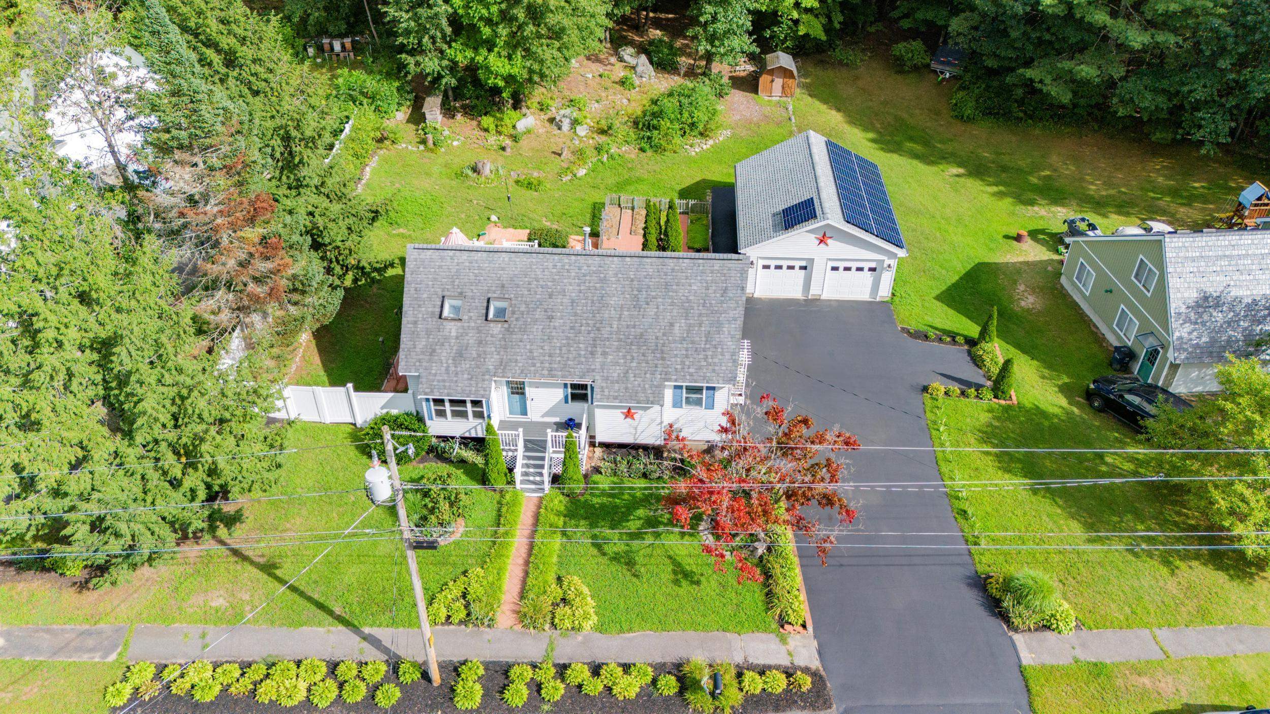 24 Gosselin Road Nashua, NH 03062 - Photo 13 of 40 Gallery Image 13